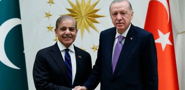 Rəcəb Tayyib Ərdoğan Şahbaz Şəriflə telefon danışığı aparıb