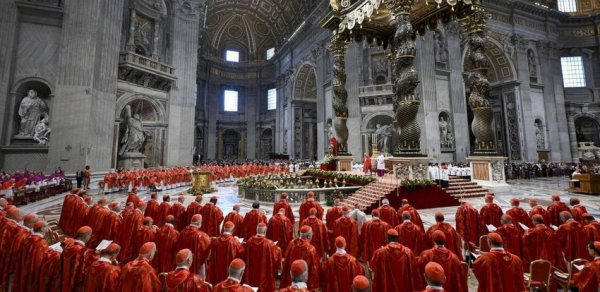 Sikstin kapellasında Roma Papası seçkiləri başlanıb