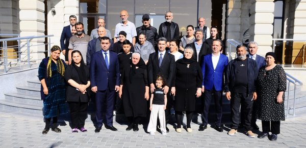 İki İcra Hakimiyyətinin birgə sosial layihəsi - FOTOLAR