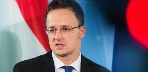 Macarıstan iki ukraynalı casusu ölkədən çıxarır