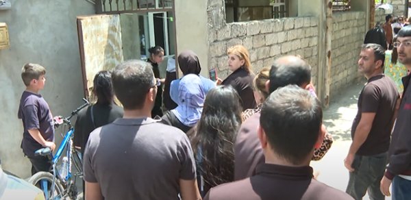Tanınmış bloqerlərə güvənib pullarından oldular... - VİDEO