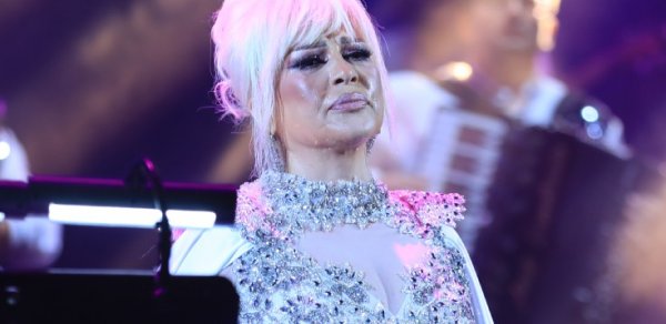 Əməkdar artist Prezidentin onun mahnısını dinləməsindən danışdı