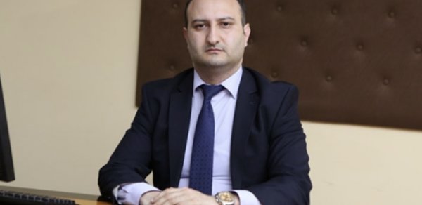 Prezident onu yenidən rektor təyin etdi