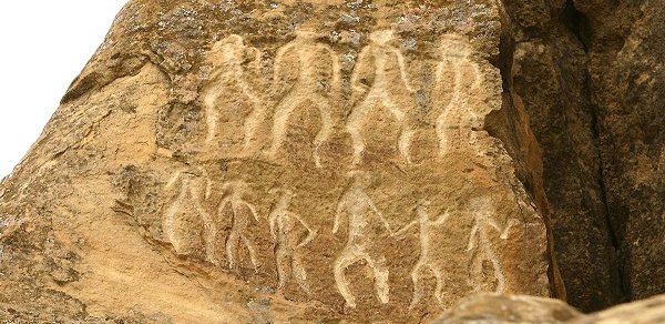 Ekspert: "Qobustanı tanıda bilmişikmi ki, indidən 2 qat qiymət fərqi qoyuruq?"