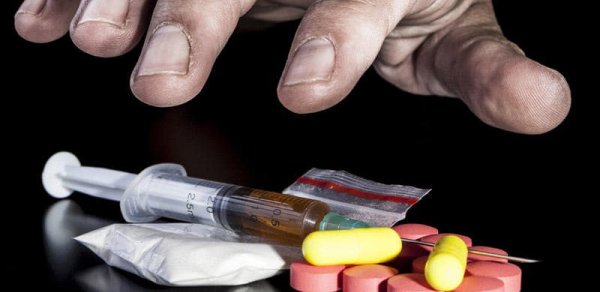 Abşeronda kişi yüksək dozalı narkotikdən öldü