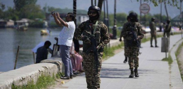 Pakistan və Hindistan etimadın möhkəmləndirilməsi üzrə tədbirləri davam etdirəcəklər