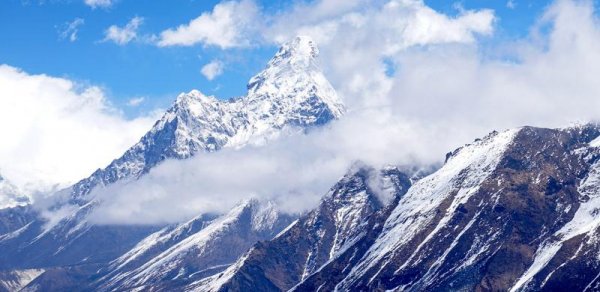 Hindistanlı alpinist Everest zirvəsi yaxınlığında ölü tapıldı