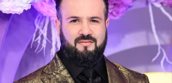 "Səni sevirəm demək sevgi deyil" - Elnur