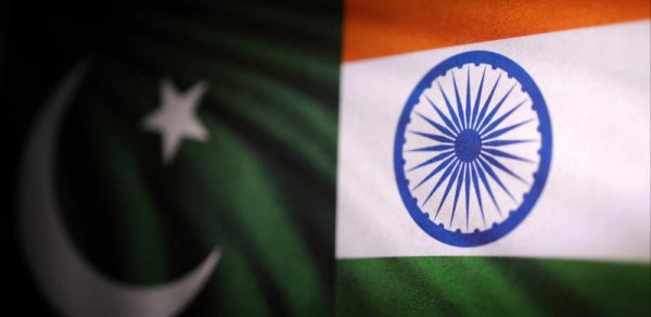 Pakistan məktəb avtobusuna hücumda Hindistanı günahlandırır