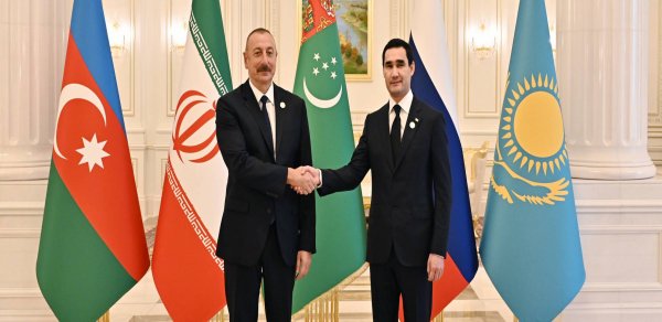 Sərdar Berdiməhəmmədov Azərbaycan Prezidentinə təbrik ünvanlayıb