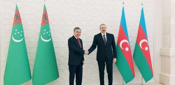 Qurbanqulu Berdiməhəmmədov Prezident İlham Əliyevi təbrik etdi