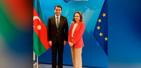 Hikmət Hacıyev Aİ-nin Xarici Fəaliyyət Xidmətinin baş katibi ilə görüşüb