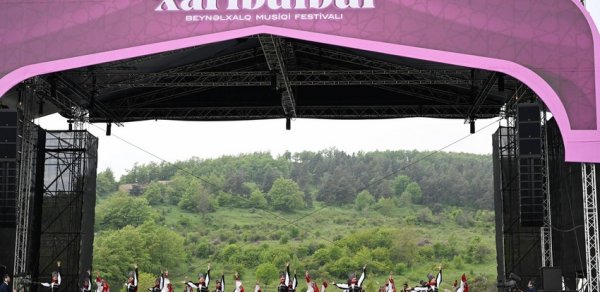 Şuşada “Xarıbülbül” Beynəlxalq Musiqi Festivalının açılışı olub