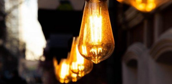 Fransada elektrik şəbəkəsinin təxribatı ilə bağlı təhqiqat başlayıb