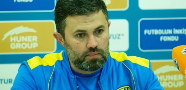 Azər Bağırov istefa verdi