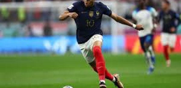 Kilian Mbappe “Qızıl buts” mükafatını qazandı