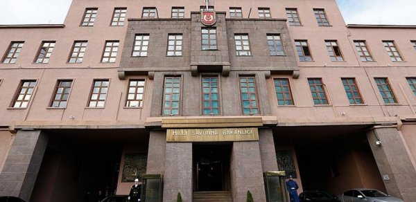 Türkiyə Milli Müdafiə Nazirliyi Azərbaycanı təbrik edib