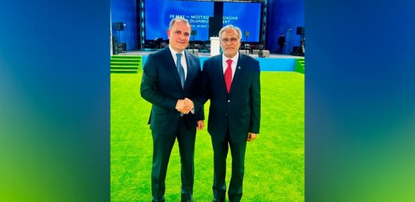 Ceyhun Bayramov pakistanlı həmkarı ilə görüşünə dair paylaşım edib