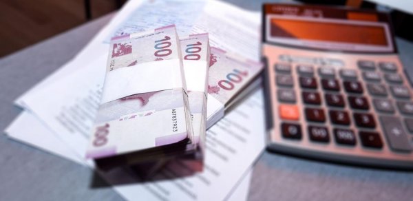 Bu şəxslər işləmədən 6 ay maaş alacaqlar