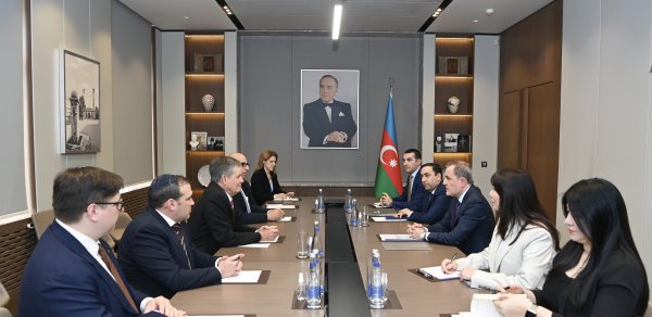 Ceyhun Bayramov ABŞ senatoru Stiv Deyns ilə görüşüb - FOTO