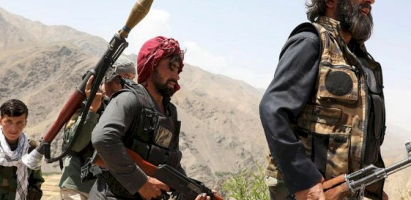 Pakistan və Əfqanıstan arasında döyüşlər başladı