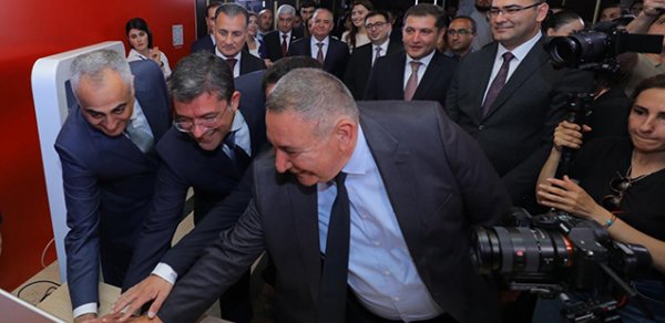 Naxçıvan televiziyası peyk yayımına başladı - Fotolar
