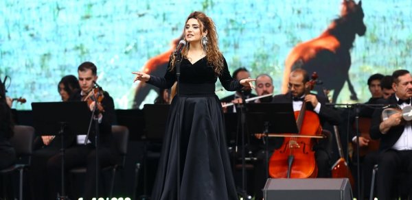 Çinarə Məlikzadə: “Hər çıxışımda ilk dəfə imiş kimi həyəcanlanıram”