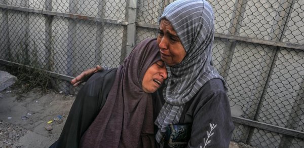 İsrail humanitar yardım gözləyən 102 fələstinlini öldürdü