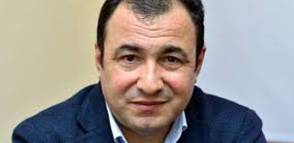 "Mən bazar adamı deyiləm"- Elxan Şirinov