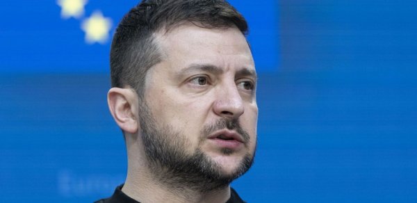 Zelenski: Ukrayna Silahlı Qüvvələrində kadr dəyişiklikləri olub