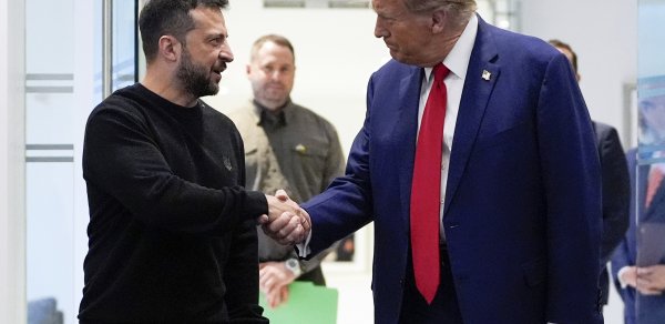 Zelenski G7 sammiti çərçivəsində Trampla görüşməyi planlaşdırır