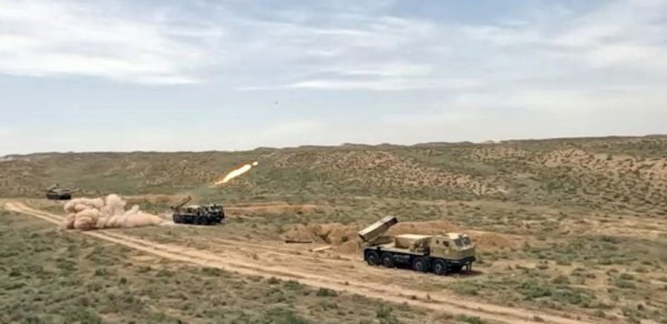 Azərbaycan ərazisinə keçmiş iki yeniyetmə erməni qarşı tərəfə təhvil verilib