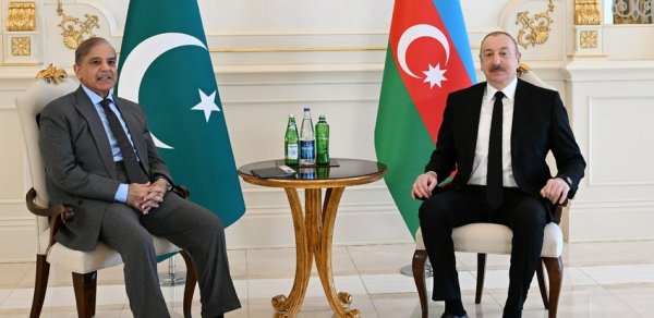 Azərbaycan Prezidenti və Pakistanın Baş naziri arasında telefon danışığı olub