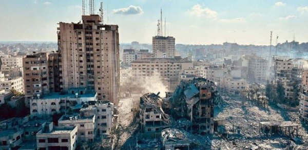 Qəzzada humanitar yardım məntəqəsi atəşə tutulub, ölən və xəsarət alanlar var