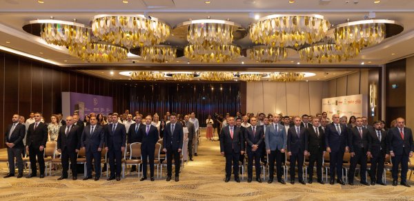 TŞİİB, Mətbuat Şurası və Veysəloğlu Şirkətlər Qrupu müsabiqə iştirakçıları olan jurnalistləri mükafatlandırdı