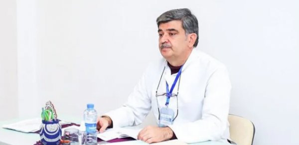 Şöbə müdiri xəstəxanada ad günü keçirdi - İşdən qovuldu