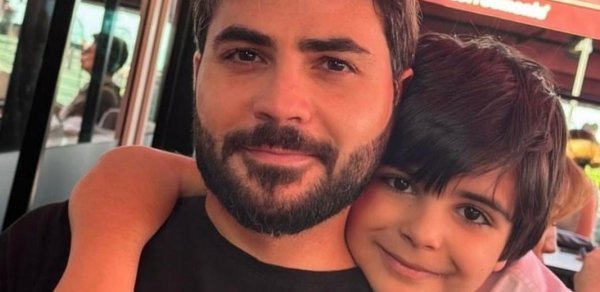 Elçin oğlundan danışdı: “Hər zaman onun arxasındayam!”