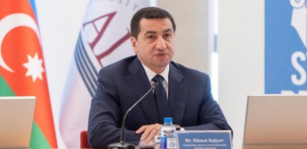 Hikmət Hacıyev: Xəzər dənizi ayırıcı deyil, birləşdirici faktordur