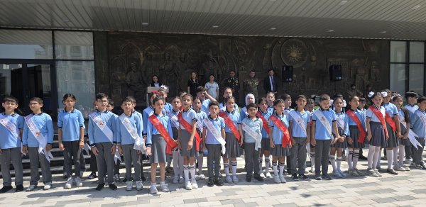 Füzuli şəhərində "Son zəng" çalındı - FOTOLAR