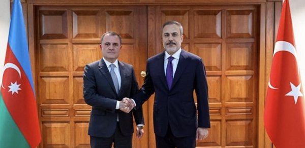 Hakan Fidan Ceyhun Bayramovla İsrail-İran gərginliyini müzakirə edib