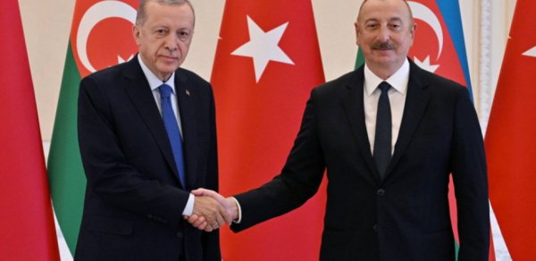 Ərdoğan İlham Əliyevə zəng etdi