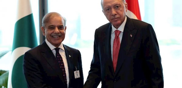 Ərdoğan və Şahbaz Şərif arasında telefon danışığı baş tutub