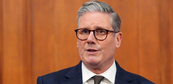 Starmer: Britaniya Yaxın Şərq bazasına əlavə döyüş təyyarələri yerləşdirəcək