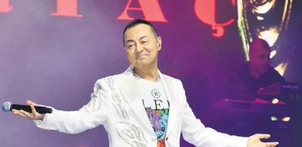 Ortaç: "Borclarım olmasa heç konsert vermərəm"