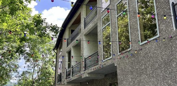 İsmayıllıda hotel yandı
