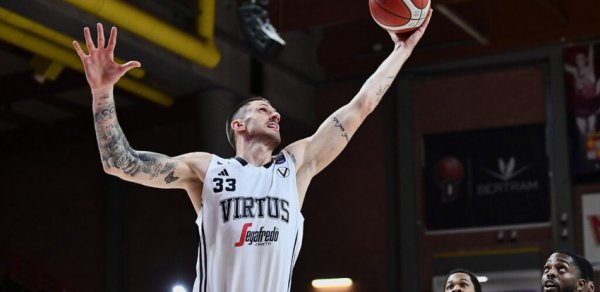 İtaliyalı basketbolçuya qan xərçəngi diaqnozu qoyulub
