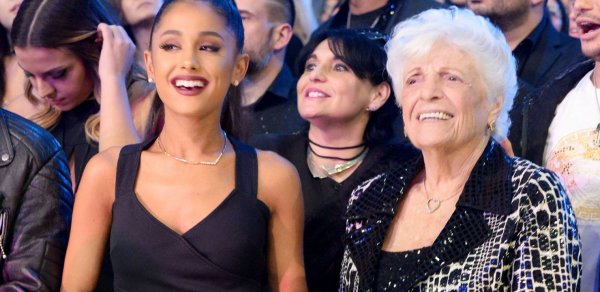 Ariana Qrandenin 99 yaşlı nənəsi vəfat etdi