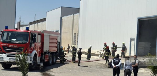Sumqayıtda tekstil fabrikindəki yanğın söndürüldü