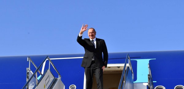 İlham Əliyev Türkiyəyə işgüzar səfərə gəlib