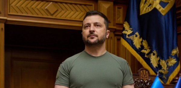 Zelenski Ukrayna Quru Qoşunlarına yeni komandan təyin etdi
